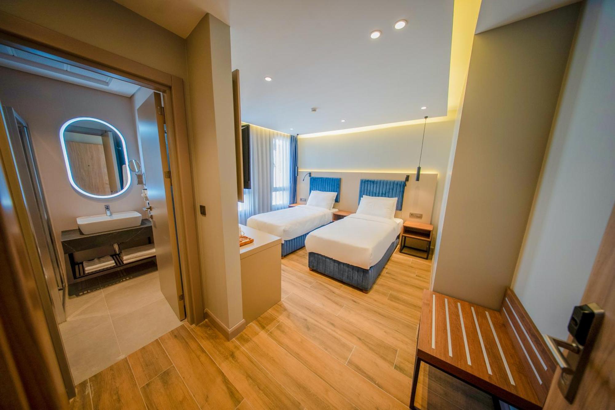 The Palm Bosphorus Hotel イスタンブール エクステリア 写真